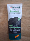 Himalaya- Nettoyant et Detoxifiant au charbon et à la menthe